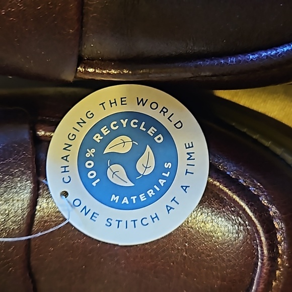 Baretraps Accord Penny Loafer in Eggplant color, women's size 8.5 - Picture 9 of 9